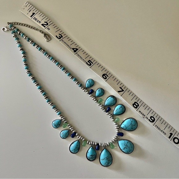 CHAPS Faux Turquoise Southwestern Necklace 16 Inch with Extender - Picture 8 of 9